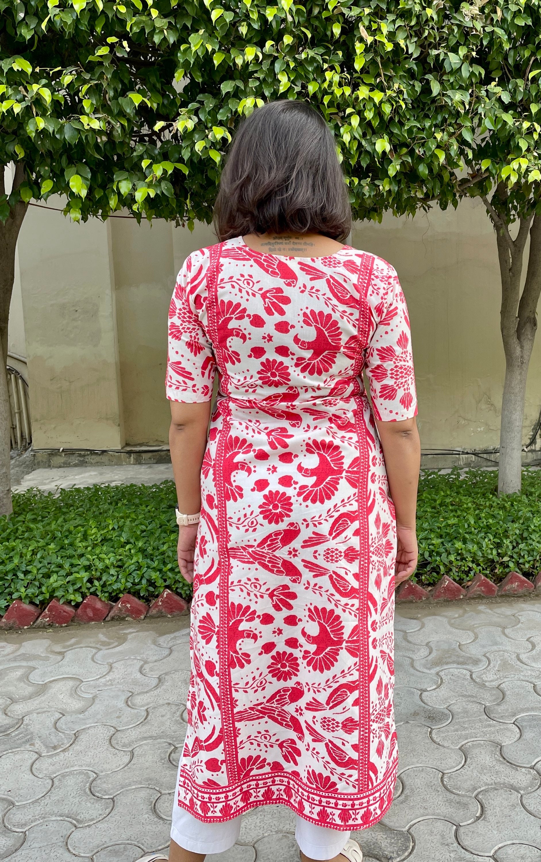 Red Bird Print Kurta image 2