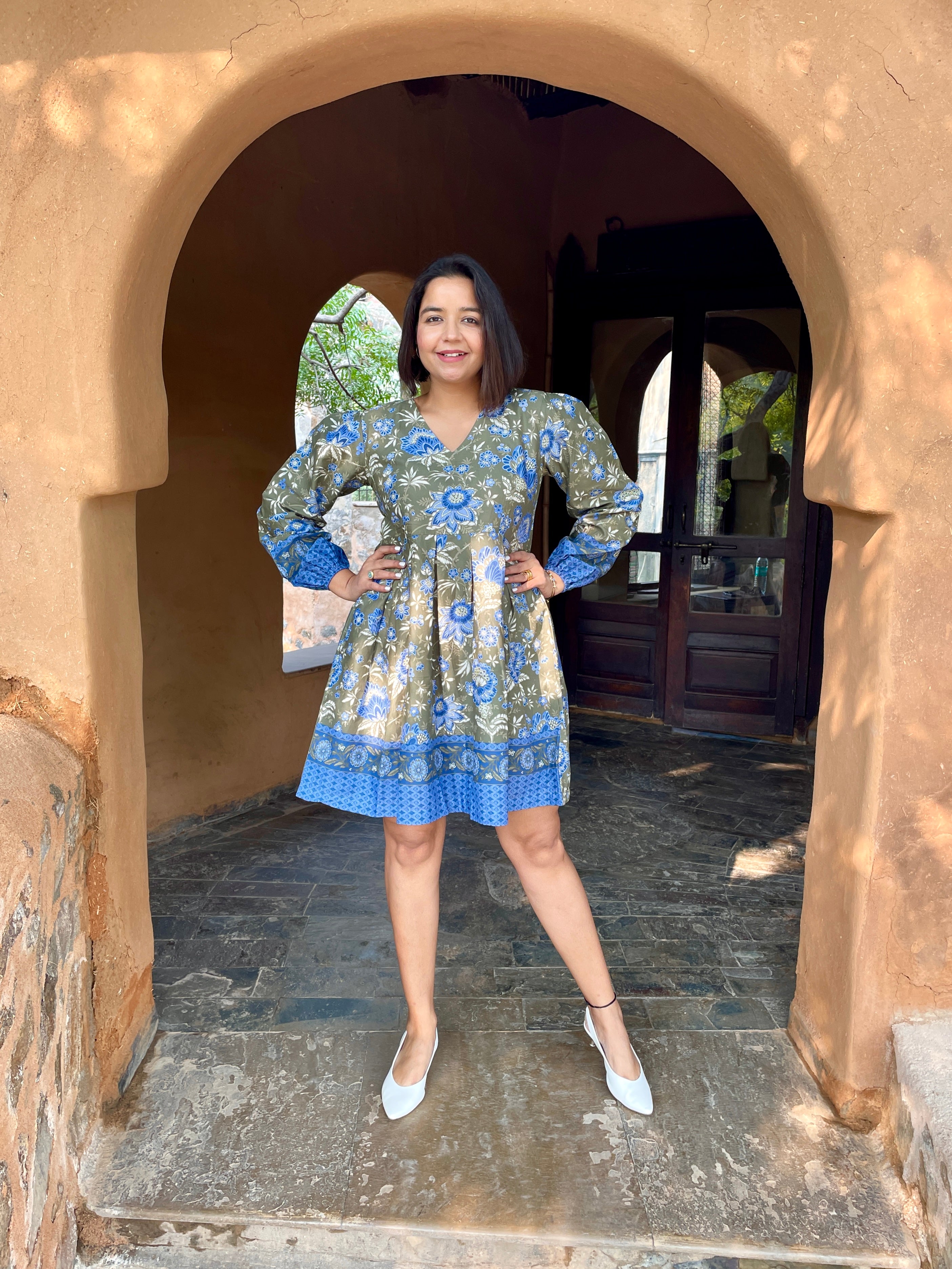 Olive Balloon Sleeves Skater Dress image 3