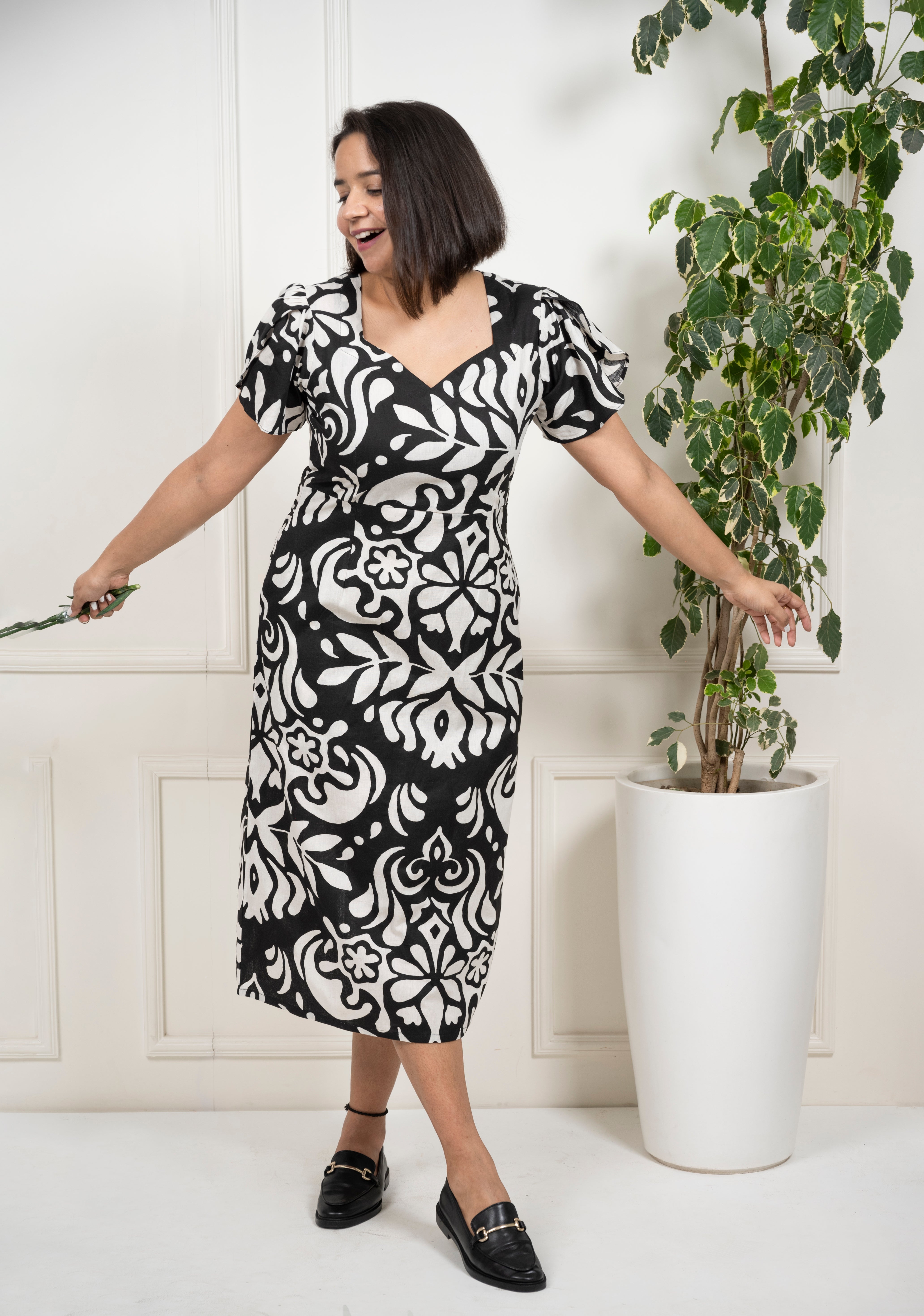 Black Printed Midi Dress image 3