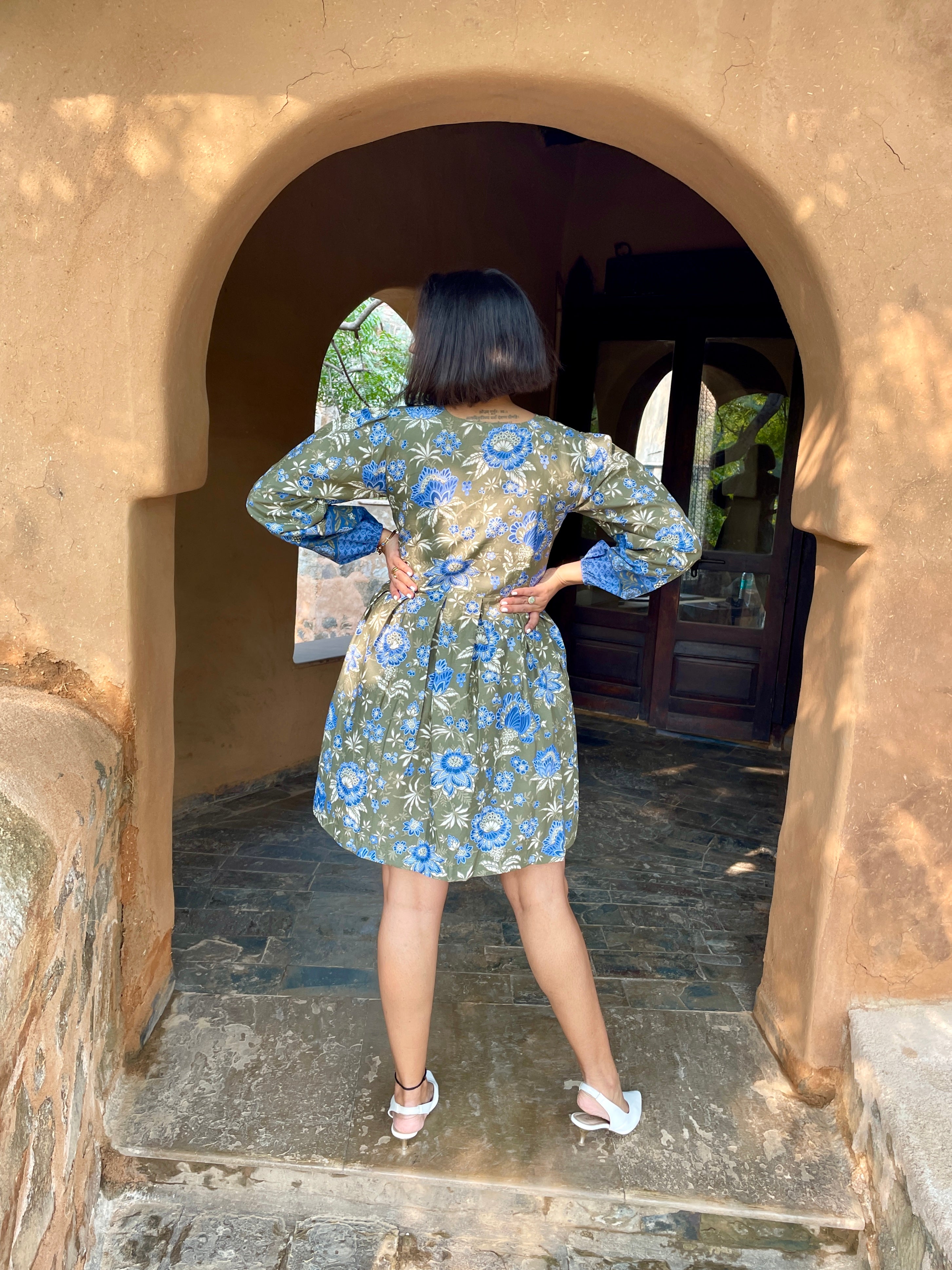 Olive Balloon Sleeves Skater Dress image 4