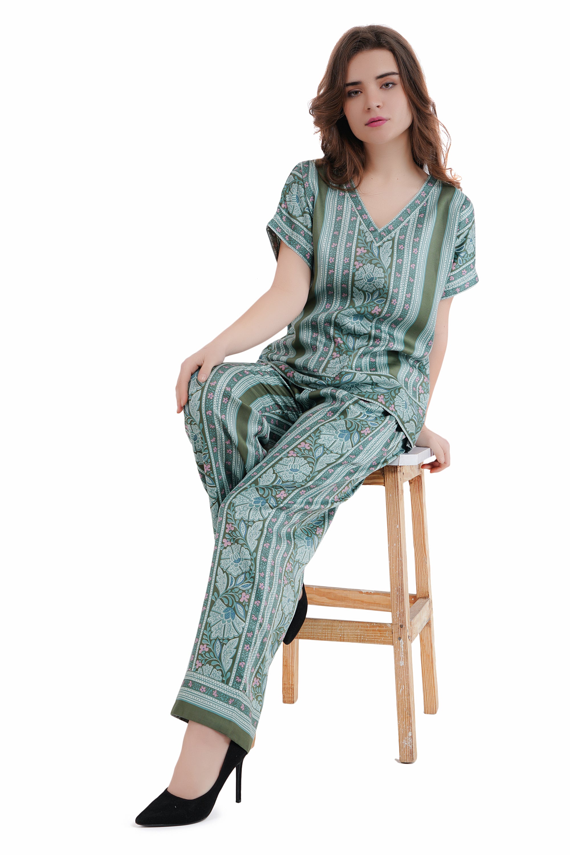 Army Green and Pink Coord Set image 2