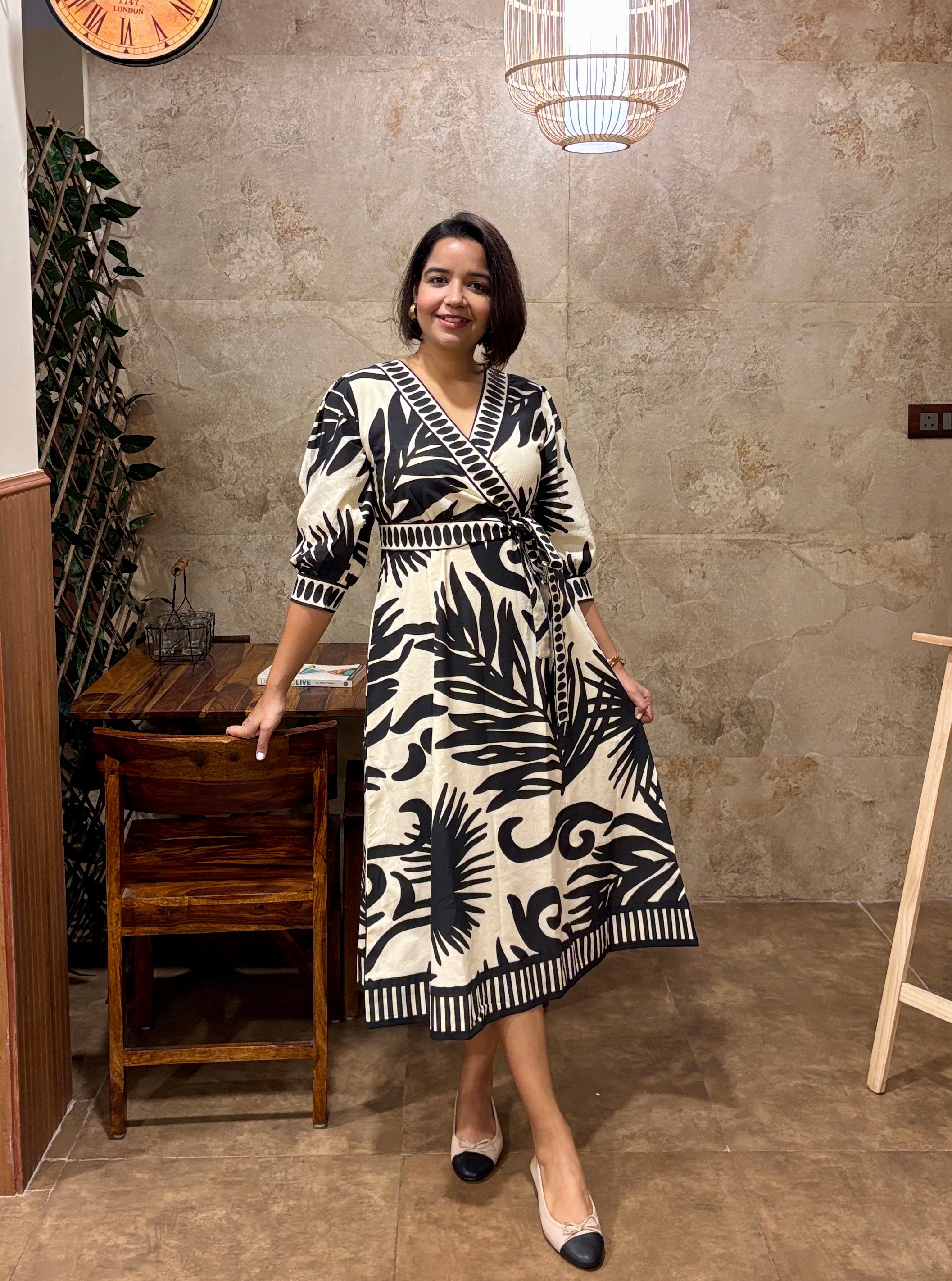 Black & Ivory Palm Cotton Midi Dress