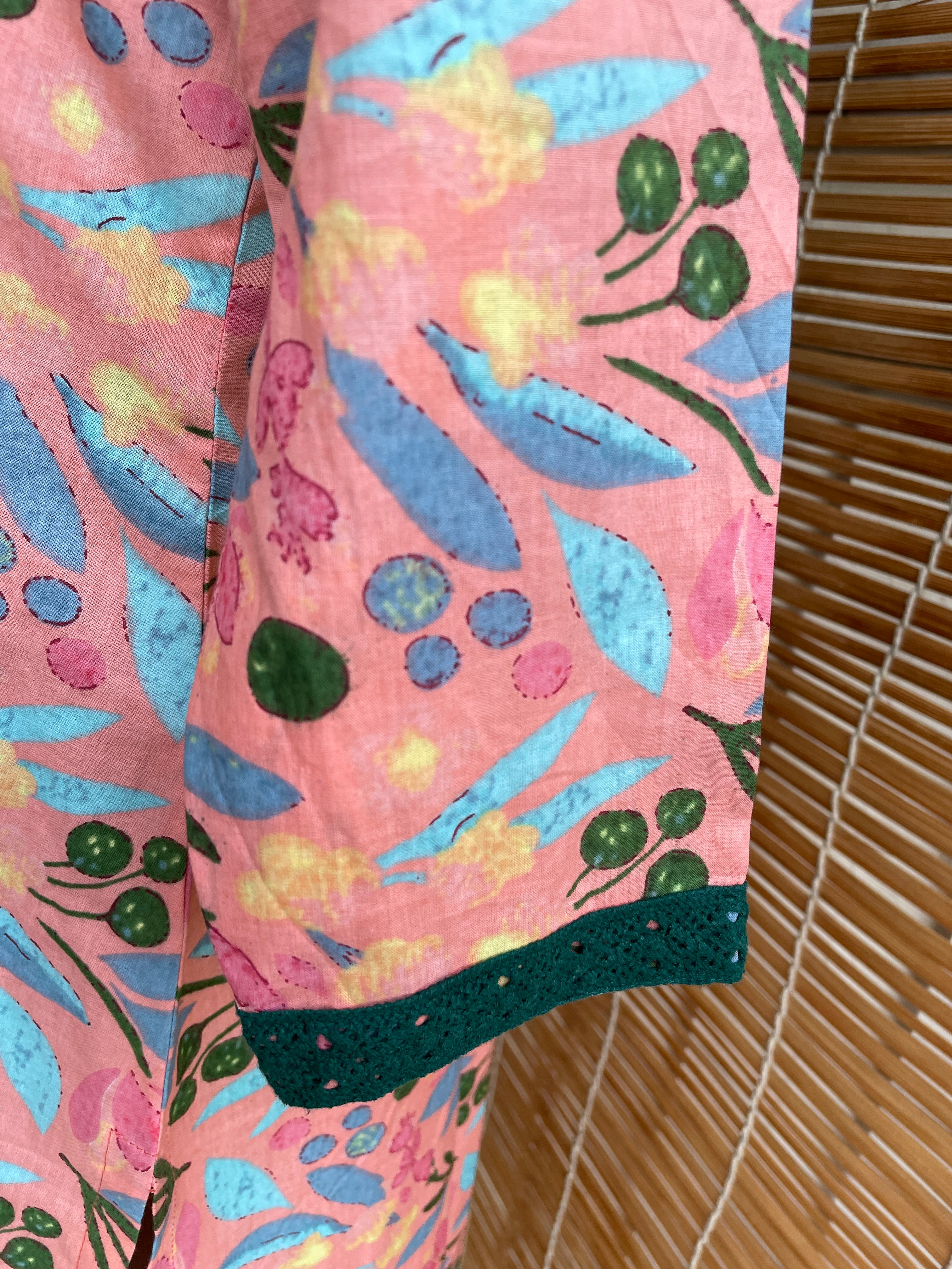 Contrast Lace Kurta image 2