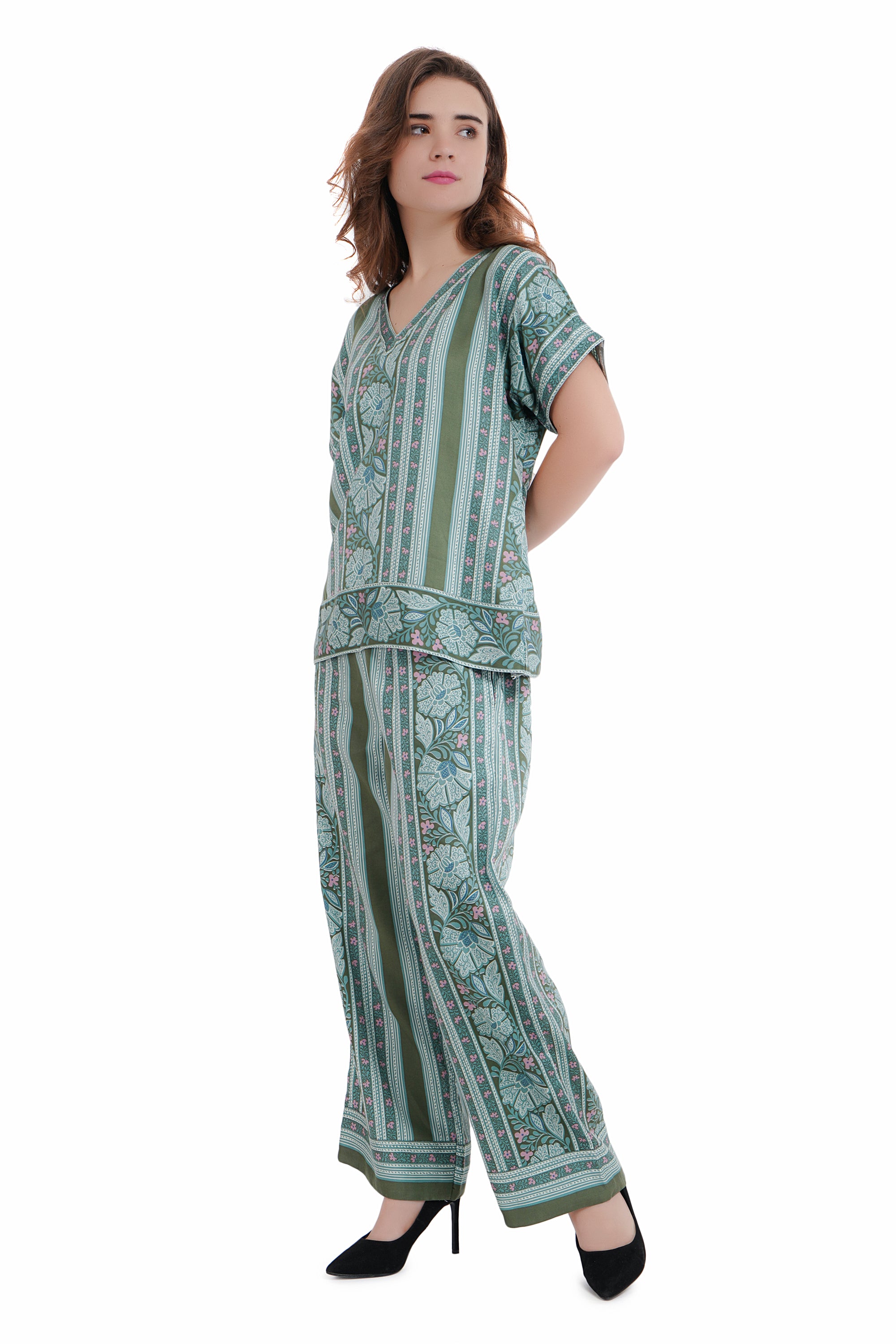 Army Green and Pink Coord Set image 3