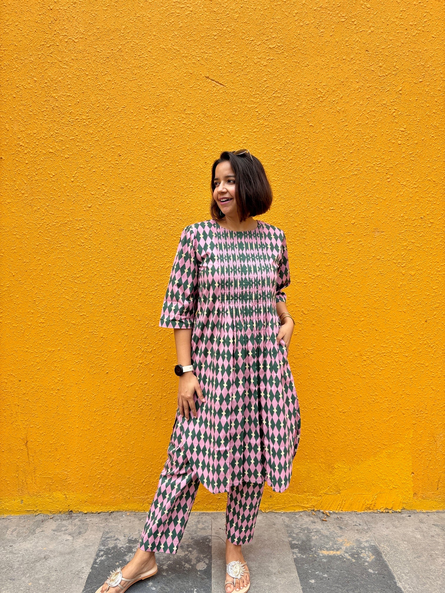 Retro Checkered Cotton Kurta Set with Pintex image 2